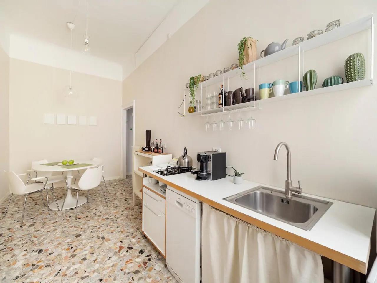 Trilocale 4/5 Ospiti In Stazione Apartment Milan Luaran gambar